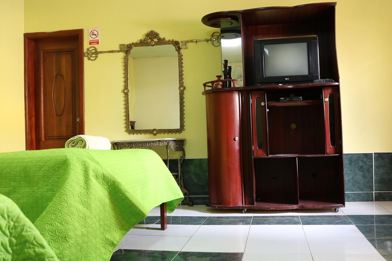 Hotel Alpachaca Quito Airport Tababela Zewnętrze zdjęcie